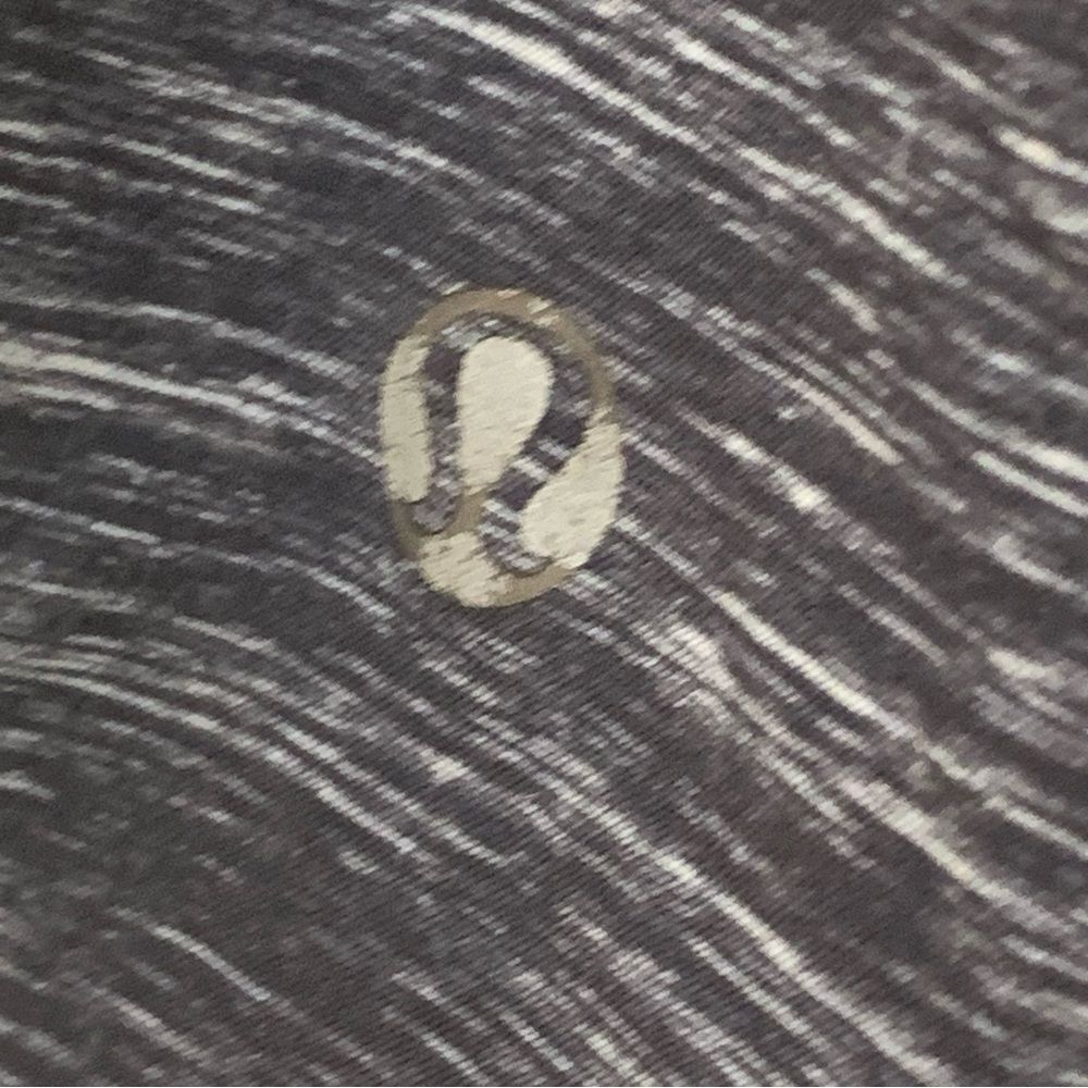 Lululemon On The Mat Short Needles Texture White Black Size Medium - Picture 5 of 9